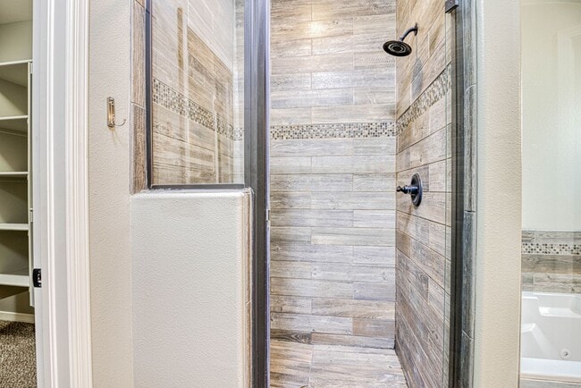 Building Photo - Beautiful East side House in Ventanas Subdivision