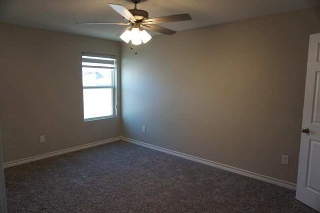 Building Photo - 1610 Alborada Dr.