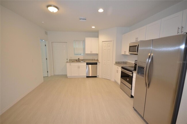 Building Photo - 3303 Armstrong Ct