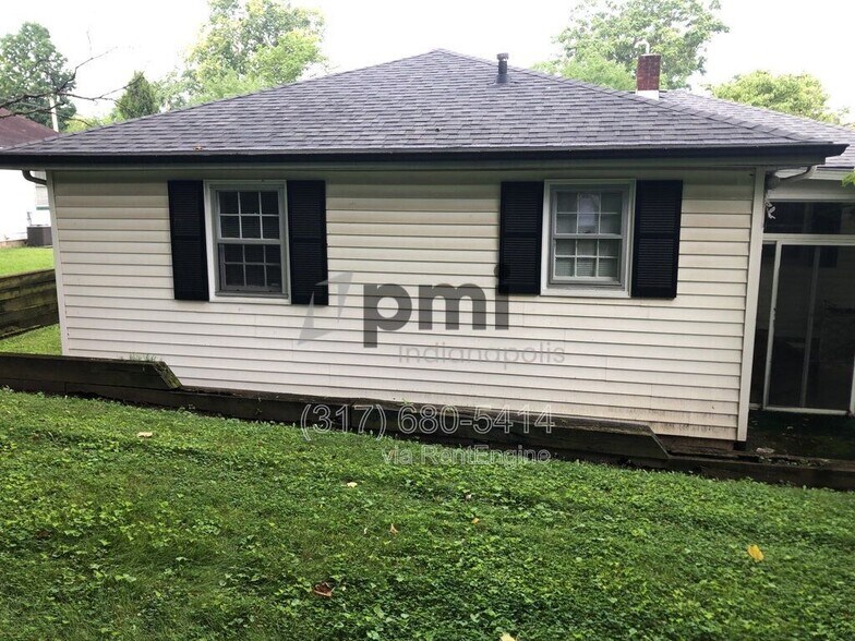 Building Photo - 1204 N Lincoln St