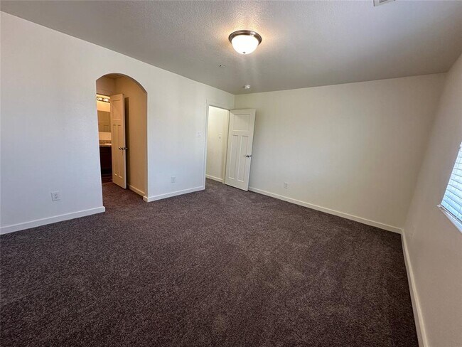 Building Photo - 21155 Gosling Rd