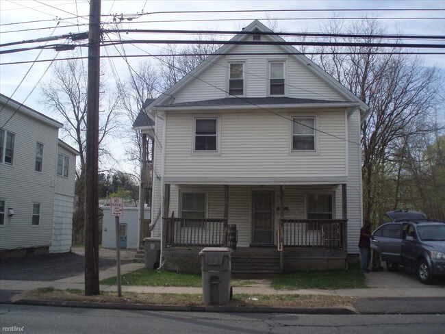 Building Photo - 353 Park St