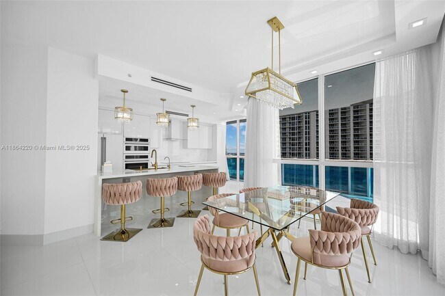 Building Photo - 16485 Collins Ave