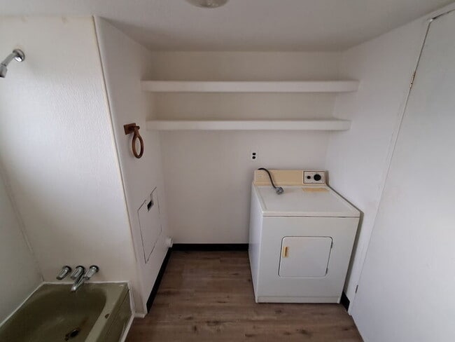 Building Photo - 2303 S Greeley Hwy