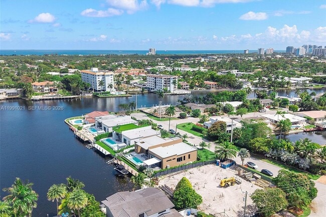 Building Photo - 2215 NE 19th St