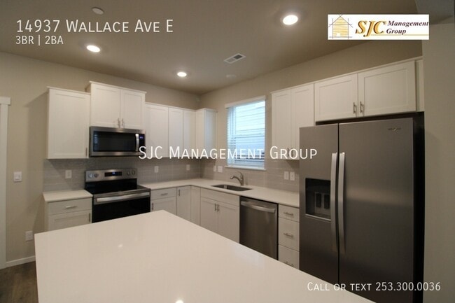 Building Photo - 14937 Wallace Ave E