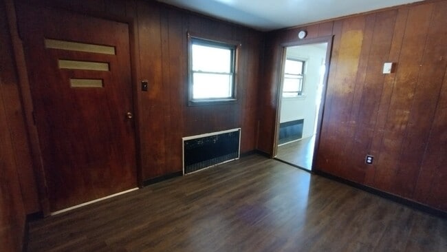 Building Photo - 2223 N Water St Ext