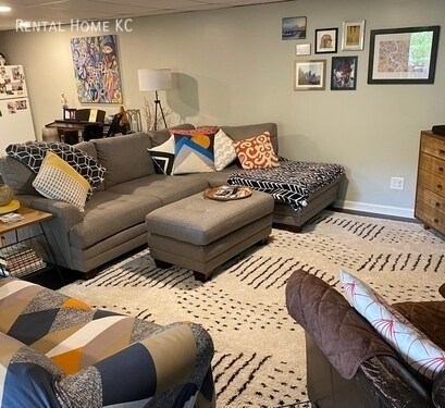 Building Photo - Remodeled Ranch w/Fin Bsmt Fenced Yard in ...