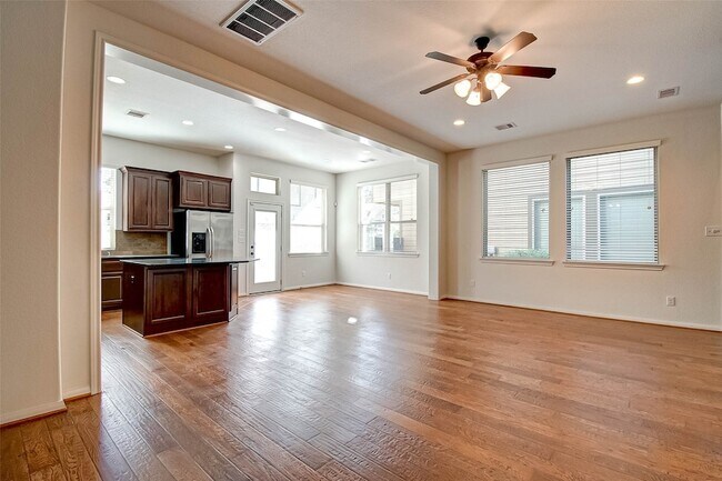 Building Photo - 20 Cheswood Manor Court