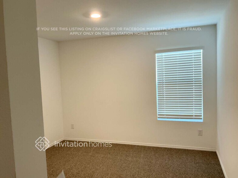 Building Photo - 512 Autumnwood Way