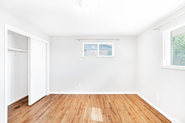 Building Photo - Charming 3BD, 2BA Arvada Home with 2-Car Garage and Yard
