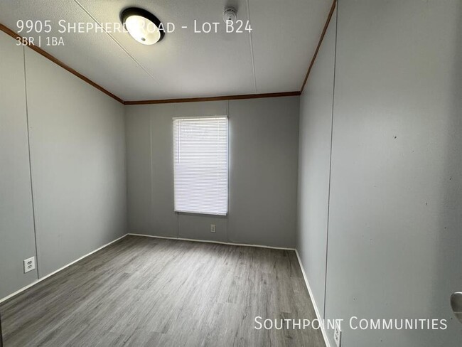 Building Photo - 9905 Shepherd Rd