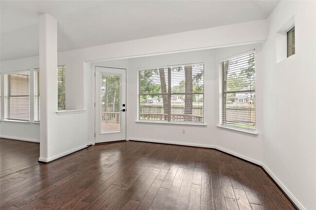 Building Photo - 99 S Wynnoak Cir