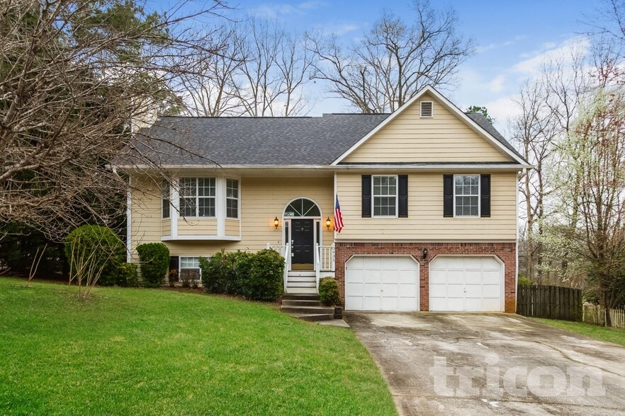 Building Photo - 3935 Piper Glen Dr NE