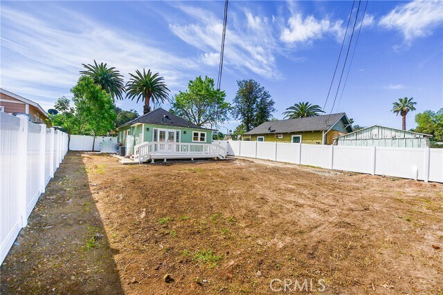 Building Photo - 1107 W Grand Blvd