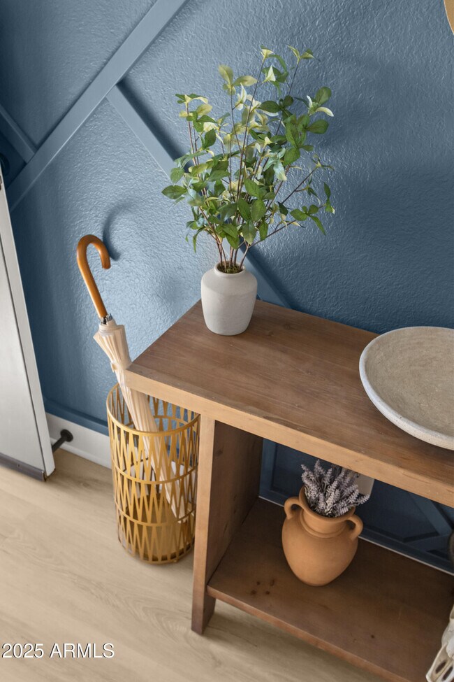 Building Photo - 5704 E Aire Libre Ave