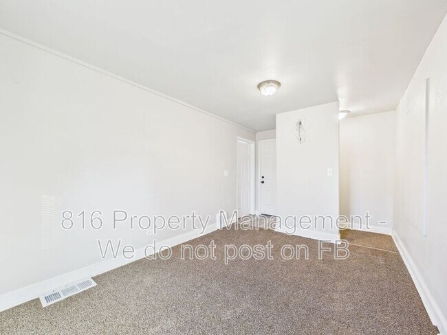 Building Photo - 4036 Cleveland Ave.