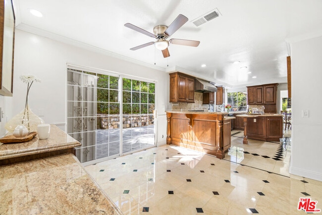 Building Photo - 2461 Jupiter Dr