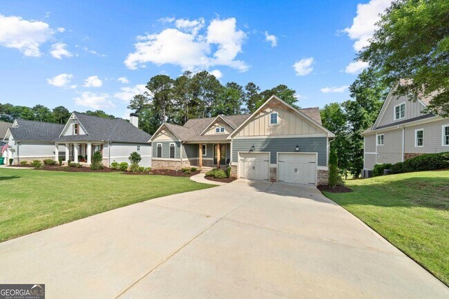 Building Photo - 1100 Hidden Hills Cir