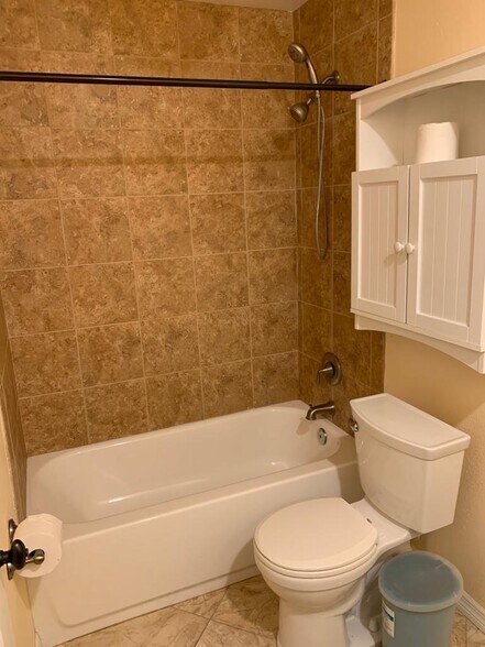 Hall Bathroom - 1044 2ND PL