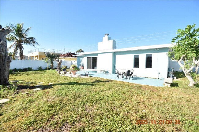 Building Photo - 2513 Gulf Blvd