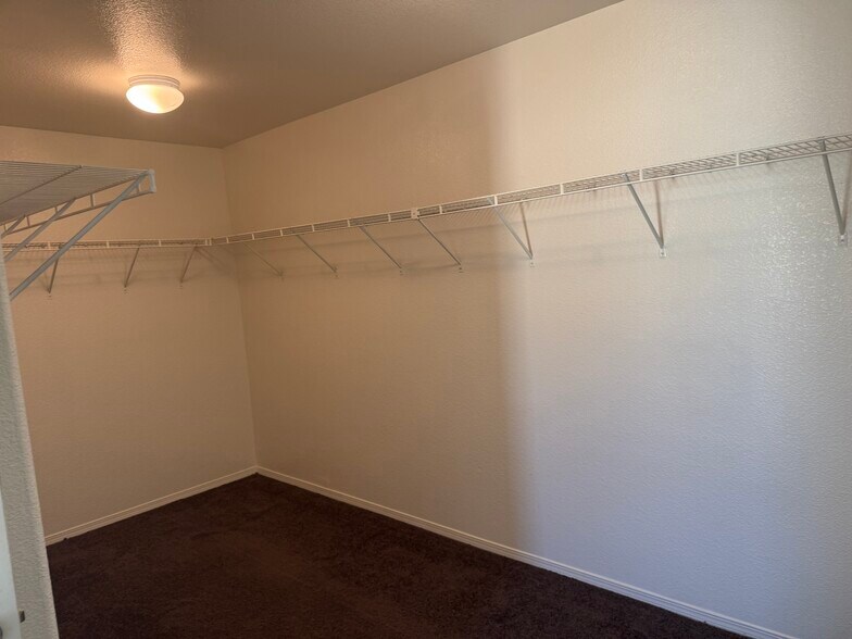 Building Photo - 44334 Sundance Ct