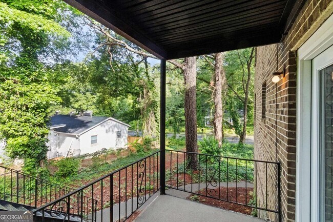 Building Photo - 99 Rhett Butler Dr