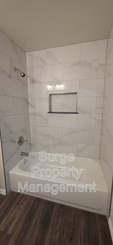 Building Photo - 629 Dorchester Dr