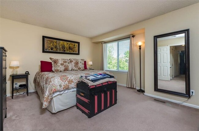 Building Photo - Charming 3-Bedroom Home in Prime Rock Cree...