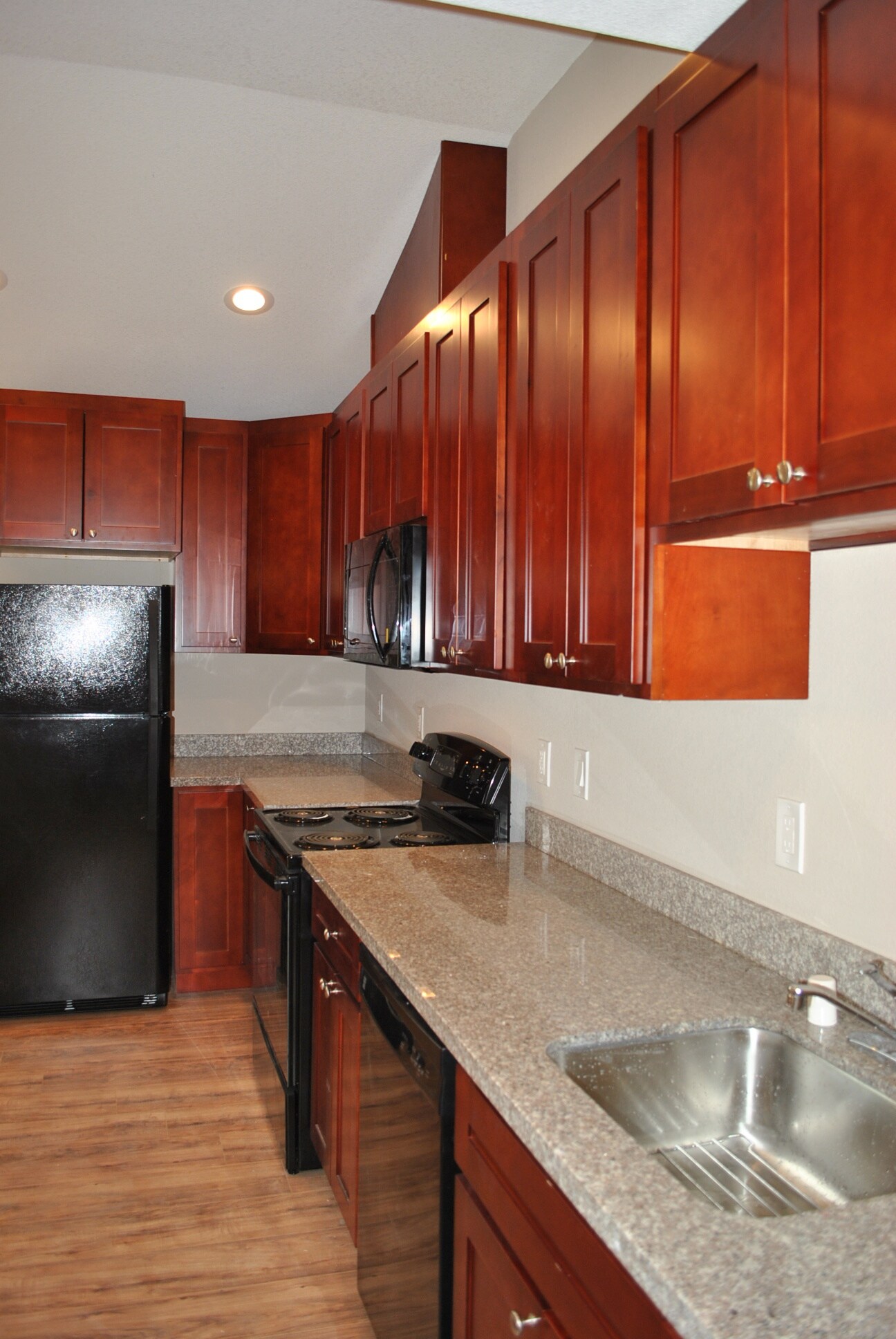 Building Photo - 21391 Locust St