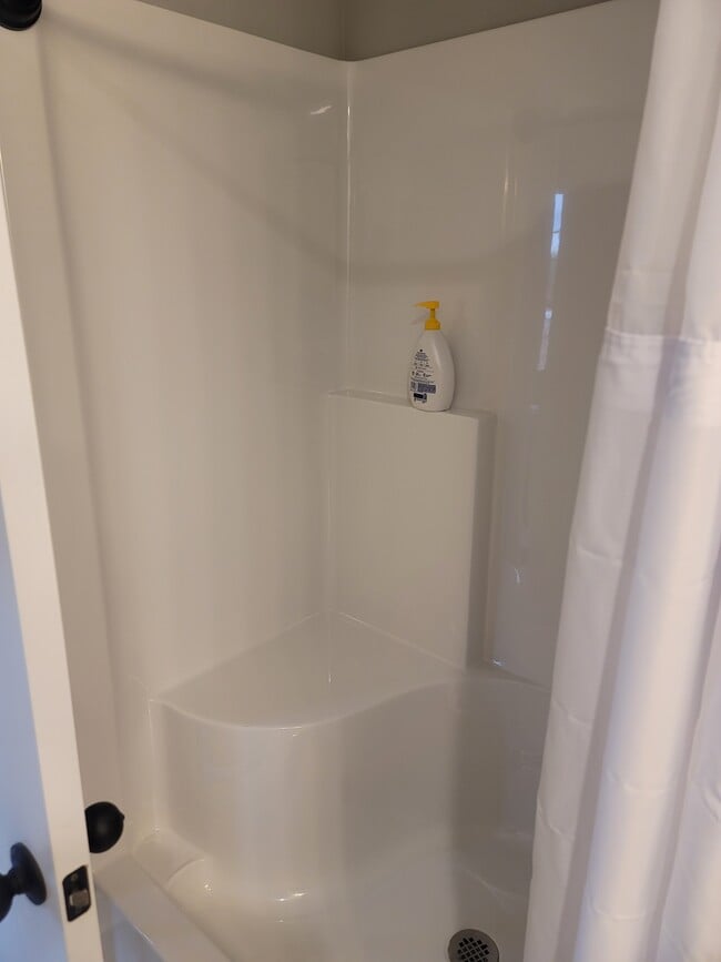 Building Photo - 101 Seabiscuit Ct