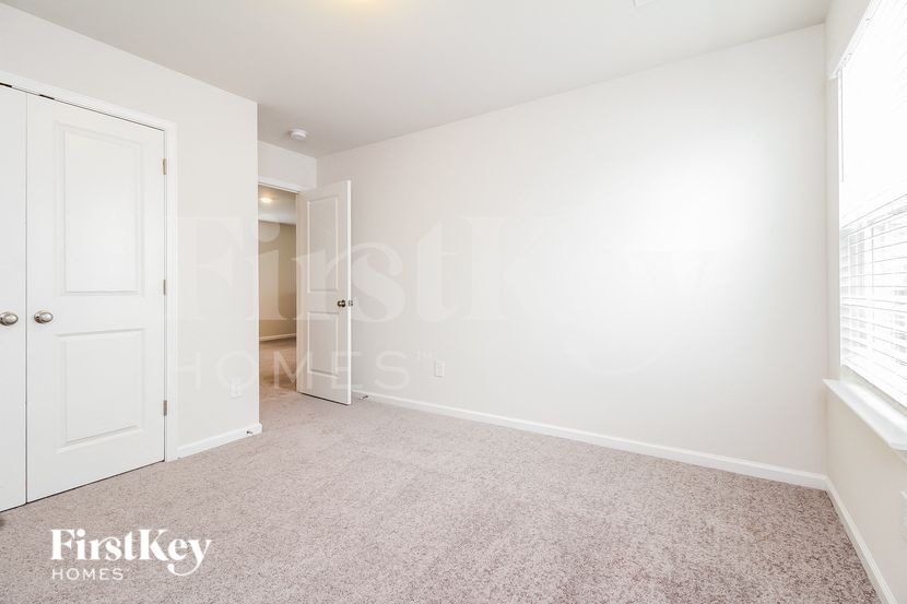 Building Photo - 457 Yoshino Cherry Dr