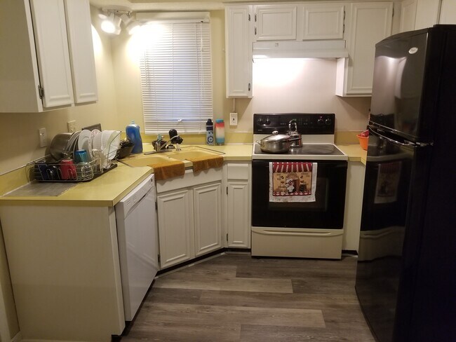 Building Photo - 1740 Bluebill Dr