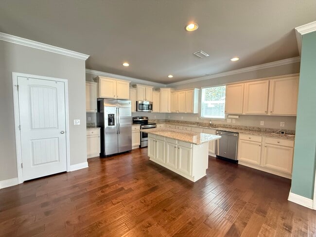 Building Photo - 163 Mosaic Oaks Cir