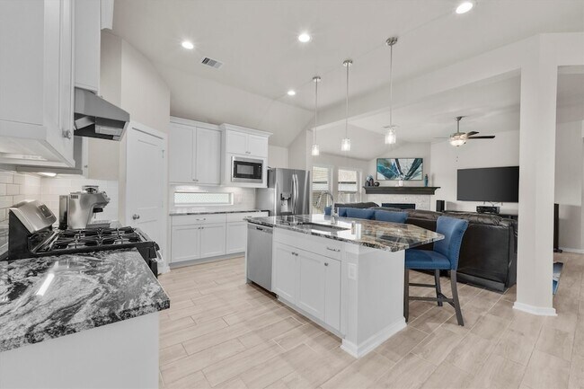 Building Photo - 10806 Chrysalis Ct