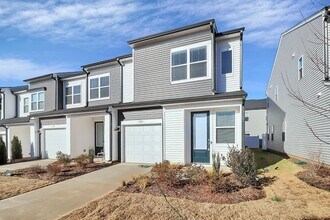 Building Photo - 5855 Executive Center Dr