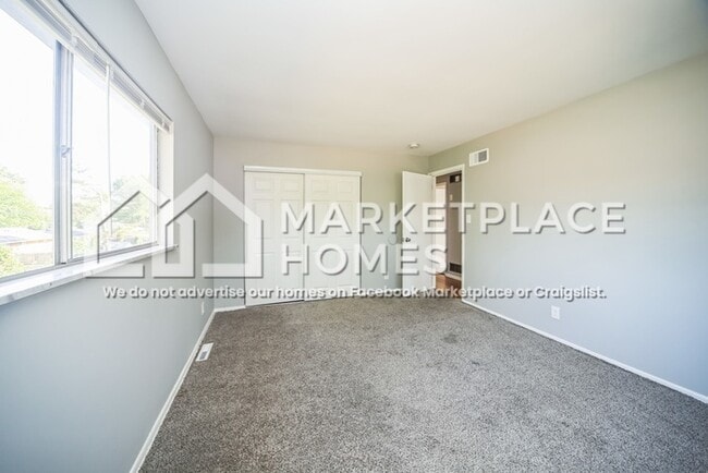 Building Photo - 1608 Tonopah Dr