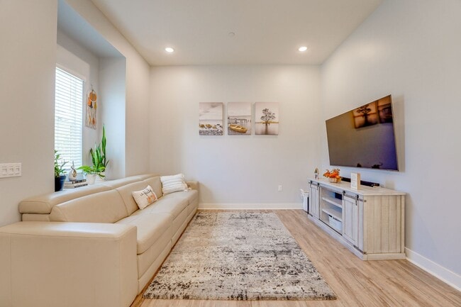 Building Photo - Recently Reduced-San Marcos Town-Home 3 Bedroom 2.5 Bathroom