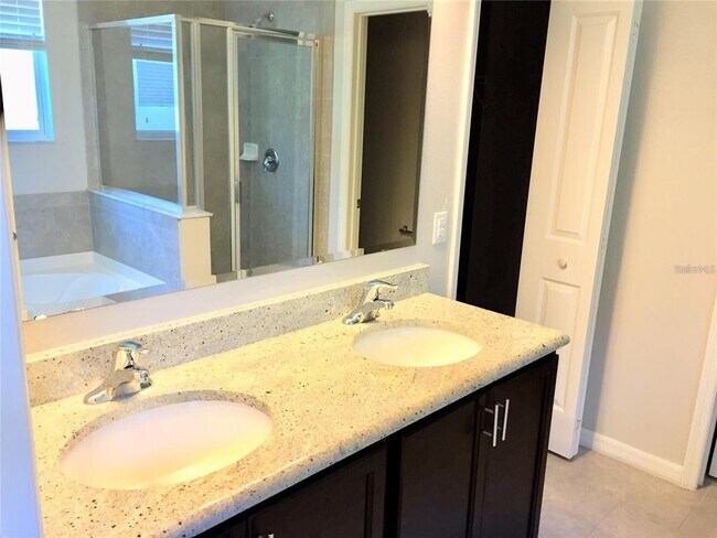 Building Photo - 8821 Arrabida Ln