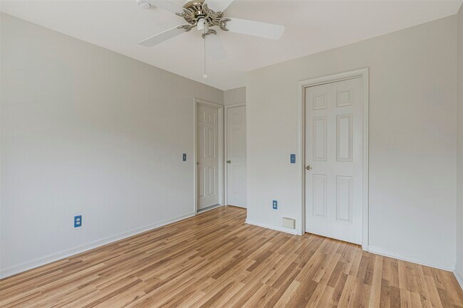 Building Photo - 28 Helton Terrace
