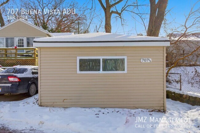 Building Photo - 707 Buena Vista Ave