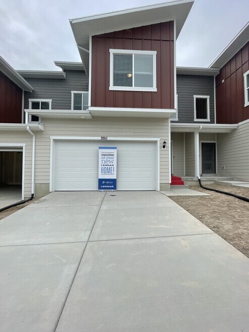 Building Photo - 2011 Red Yearling Dr