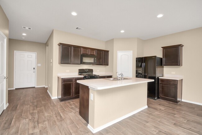 Building Photo - 5415 Dover Ter Wy