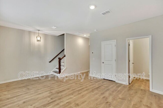 Building Photo - 306 Pathfinder Way