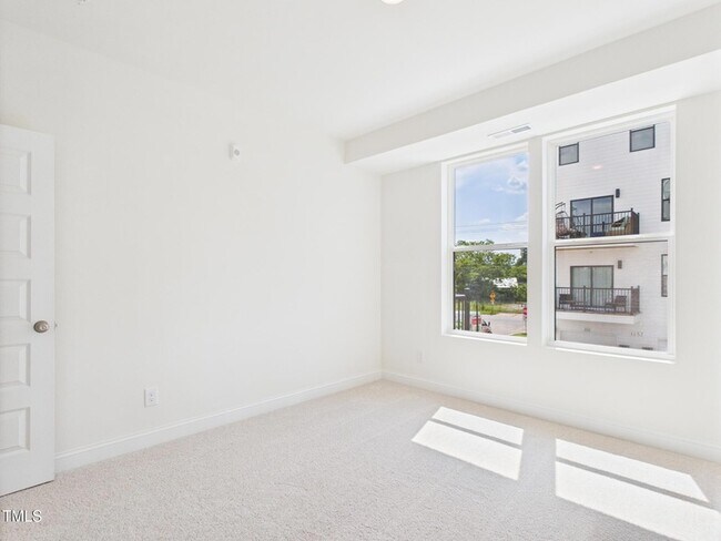 Building Photo - 1259 Shaw View Aly
