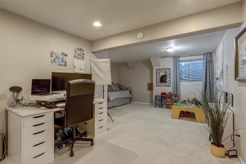 Building Photo - 2685 S Dayton Way