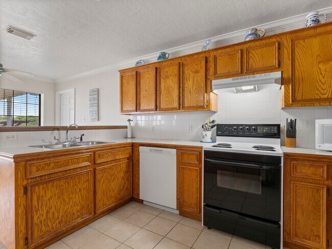 Building Photo - 779 Cr 257