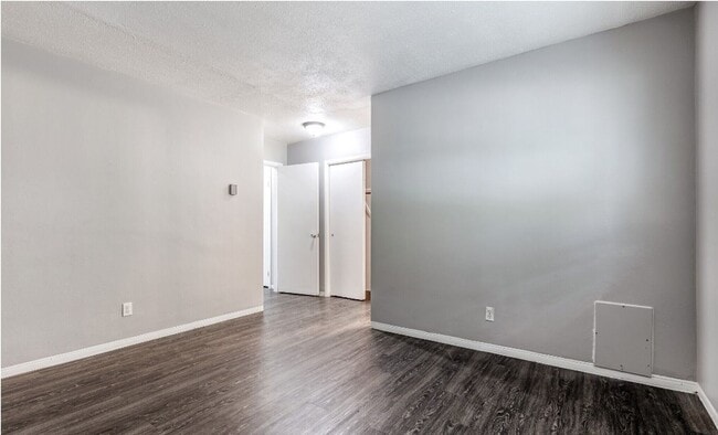 Interior Photo - The Avalon - Sabal