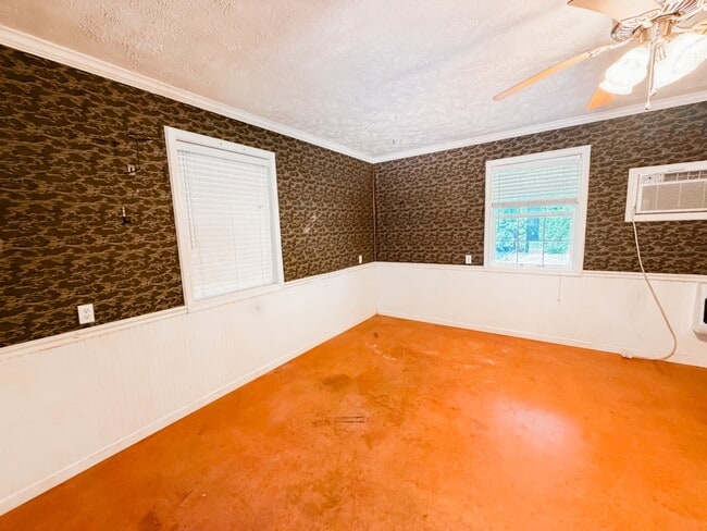 Building Photo - 505 Waterway Dr