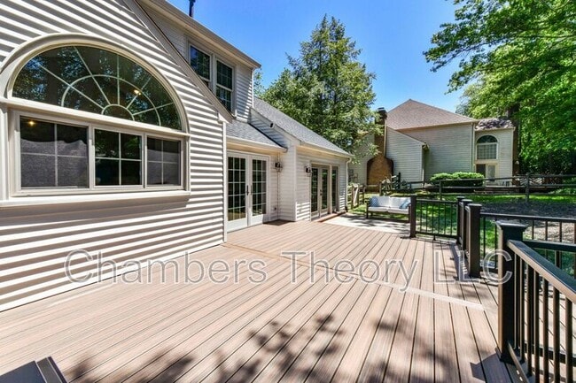 Building Photo - 6412 Gristmill Square Trce